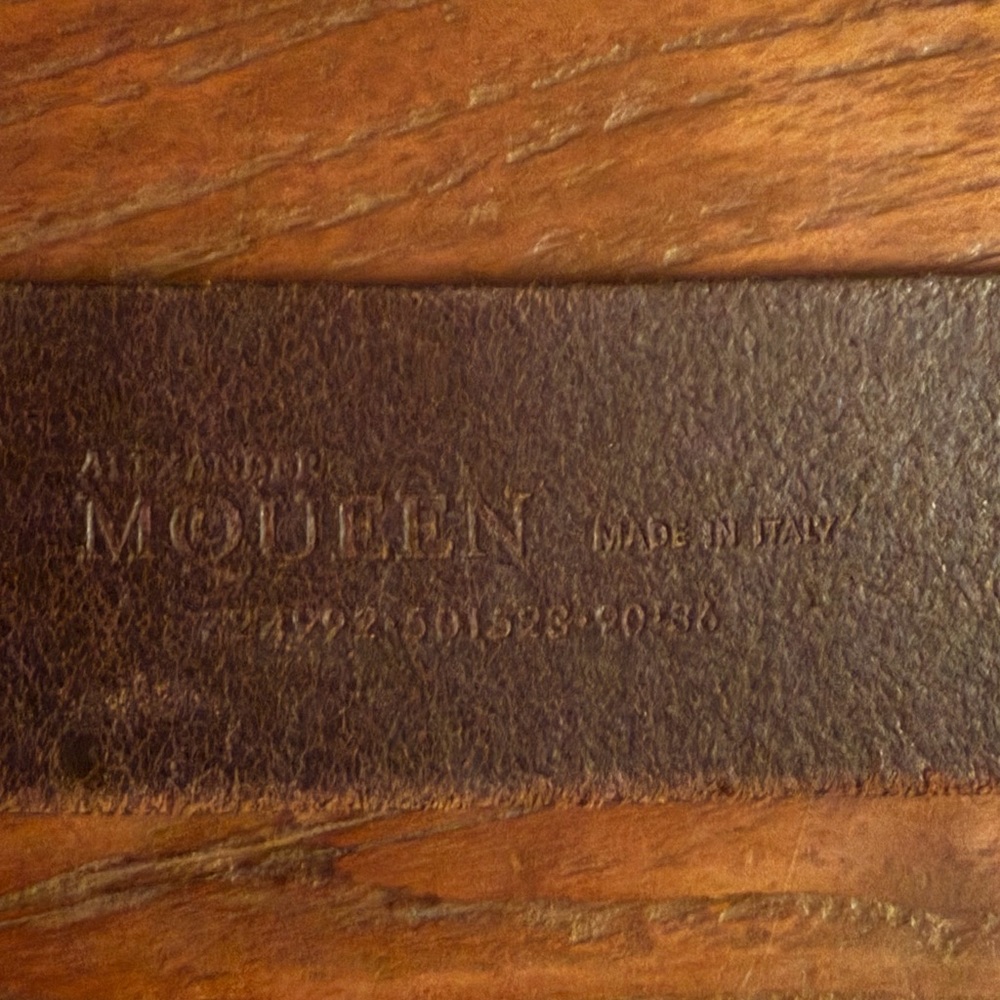 Alexander McQueen Skull Embossed Leather Belt - Picture 5 of 6